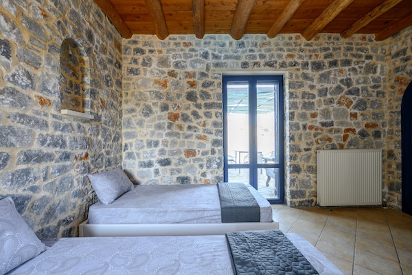 Foto van Villa op Kreta bij Skinaria Strand - Vakantiehuis in Lampini - BedRoom
