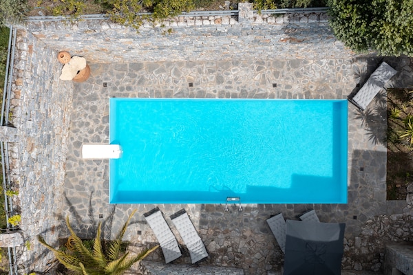 Foto van Villa op Kreta bij Skinaria Strand - Vakantiehuis in Lampini - PoolOfHouse
