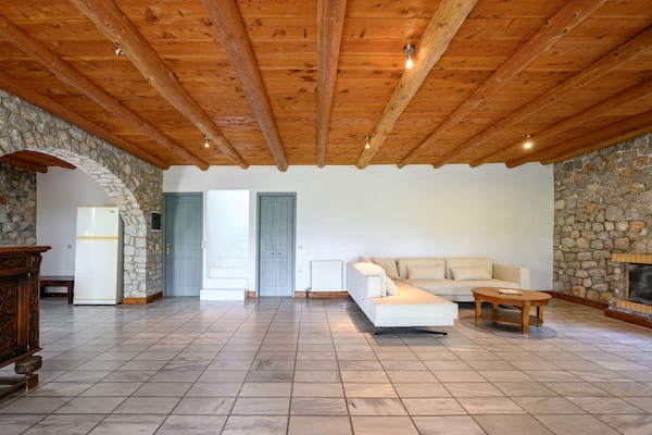 Foto van Villa nabij Lampini met privézwembad - Vakantiehuis in Lampini - LivingRoom