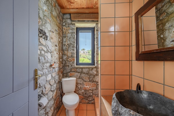 Foto van Villa nabij Lampini met privézwembad - Vakantiehuis in Lampini - BathRoom