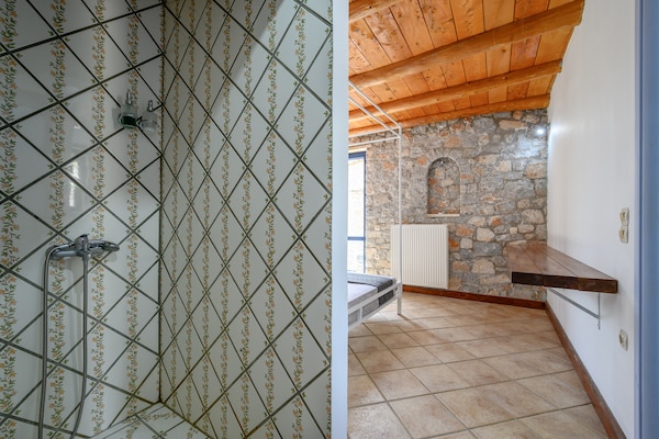 Foto van Villa nabij Lampini met privézwembad - Vakantiehuis in Lampini - BathRoom
