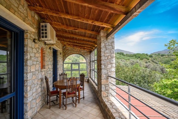 Foto van Villa nabij Lampini met privézwembad - Vakantiehuis in Lampini - TerraceBalcony