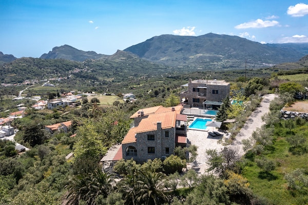 Foto van Villa nabij Lampini met privézwembad - Vakantiehuis in Lampini - Outdoor