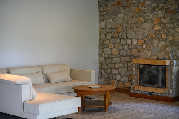 Foto van Villa nabij Lampini met privézwembad - Vakantiehuis in Lampini - LivingRoom