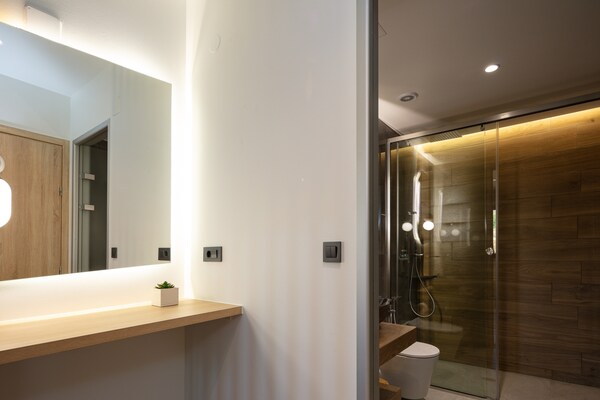 Foto van Villa in Agouseliana met privézwembad - Vakantiehuis in Agouseliana - BathRoom