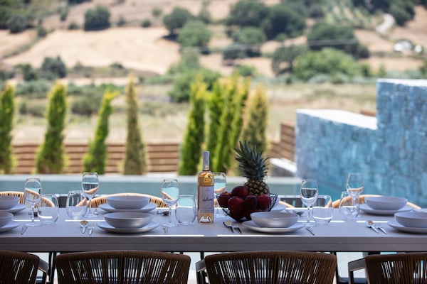 Foto van Villa in Agouseliana met privézwembad - Vakantiehuis in Agouseliana - TerraceBalcony