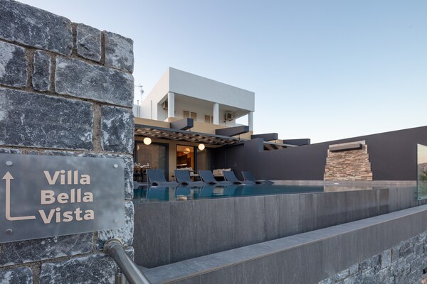 Foto van Villa in Agouseliana met privézwembad - Vakantiehuis in Agouseliana - Outdoor