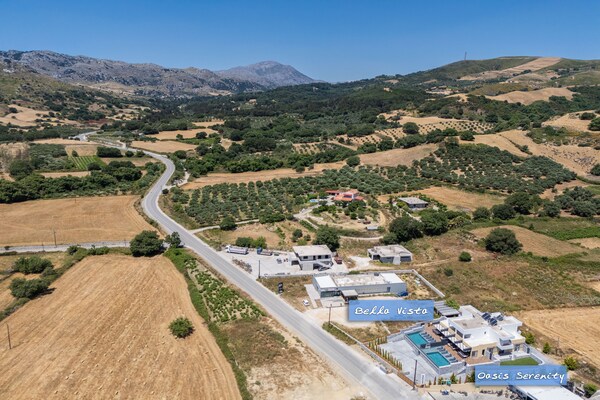 Foto van Villa in Agouseliana met privézwembad - Vakantiehuis in Agouseliana - Outdoor