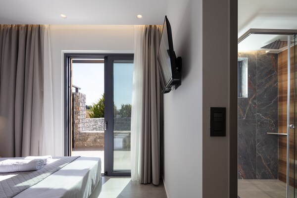 Foto van Villa in Agouseliana met Privézwembad - Vakantiehuis in Agouseliana - BedRoom