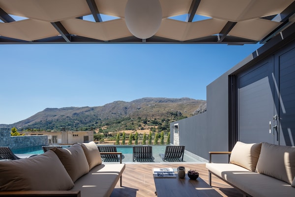 Foto van Villa in Agouseliana met Privézwembad - Vakantiehuis in Agouseliana - Outdoor