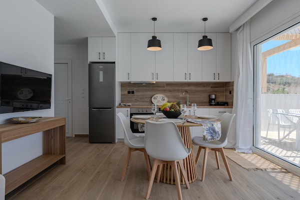 Foto van Villa in Damnoni met zwembad bij strand - Vakantiehuis in Damnoni - Kitchen