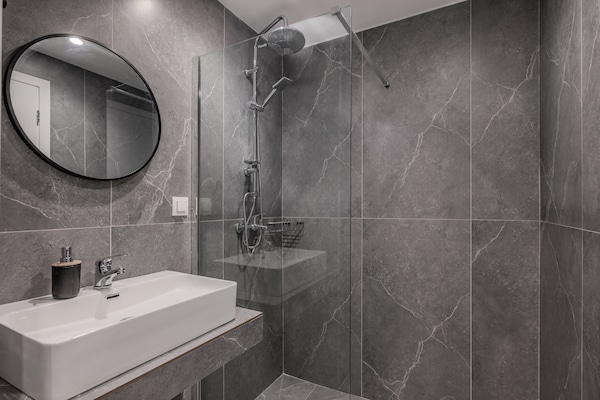 Foto van Vakantieverblijf gelegen in het Damnoni - Vakantiehuis in Damnoni - BathRoom