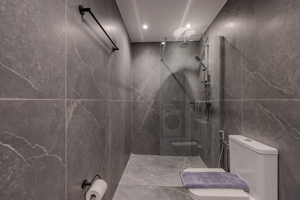 Foto van Vakantieverblijf gelegen in het Damnoni - Vakantiehuis in Damnoni - BathRoom