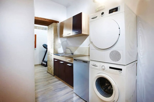 Foto van Villa Episkopi met fitnessruimte en zwembad - Vakantiehuis in Episkopi - Kitchen