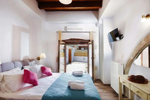 Foto van Villa Episkopi met fitnessruimte en zwembad - Vakantiehuis in Episkopi - BedRoom