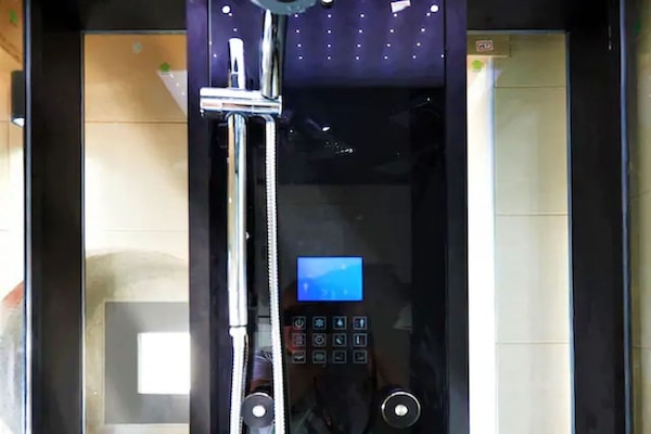 Foto van Villa Episkopi met fitnessruimte en zwembad - Vakantiehuis in Episkopi - BathRoom
