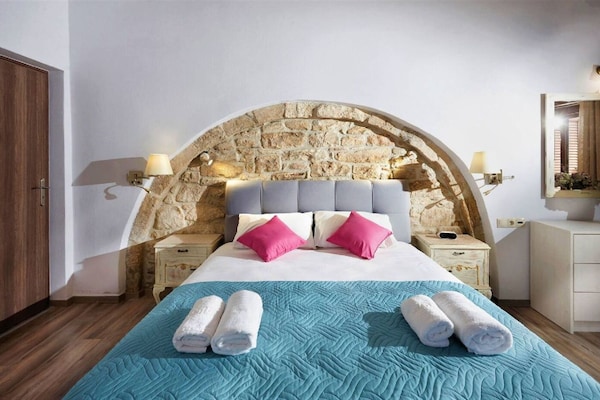 Foto van Villa Episkopi met fitnessruimte en zwembad - Vakantiehuis in Episkopi - BedRoom