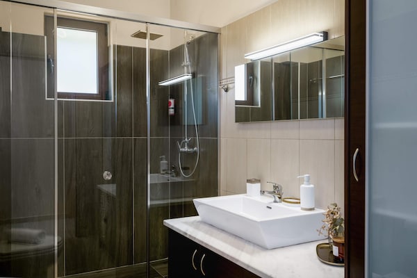Foto van Ruime landelijke oase in Phylaki - Vakantiehuis in Phylaki - BathRoom