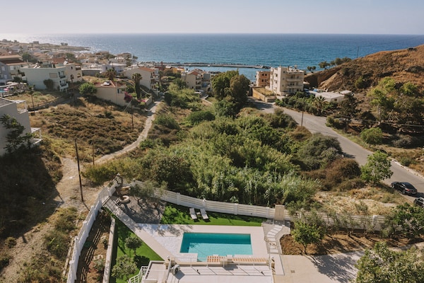 Foto van Villa in Panormo met Privézwembad & Strand - Vakantiehuis in Panormo - Outdoor