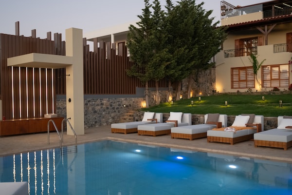 Foto van Villa in Panormo met Zwembad en Strand dichtbij - Vakantiehuis in Panormo - PoolOfHouse