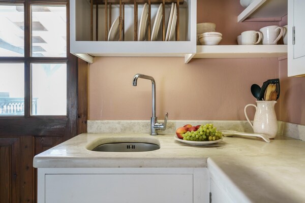 Foto van Villa met 5 slaapkamers en verwarmd zwembad - Vakantiehuis in Panormo - Kitchen