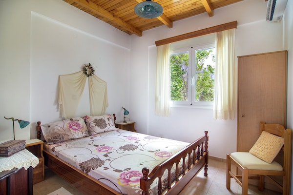 Foto van Villa in Lefkogia bij Souda Strand - Vakantiehuis in Lefkogia - BedRoom