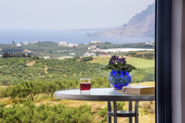 Foto van Villa in Lefkogia bij Souda Strand - Vakantiehuis in Lefkogia - ViewSummer