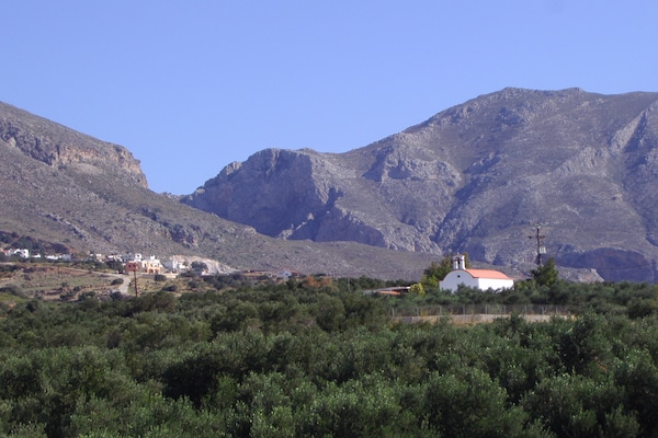 Foto van Villa in Lefkogia bij Souda Strand - Vakantiehuis in Lefkogia - AreaSummer5KM