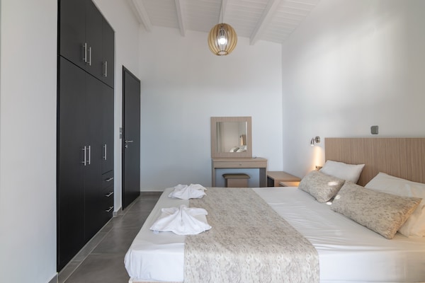 Foto van Villa in Plakias met privézwembad en zeezicht - Vakantiehuis in Plakias - BedRoom