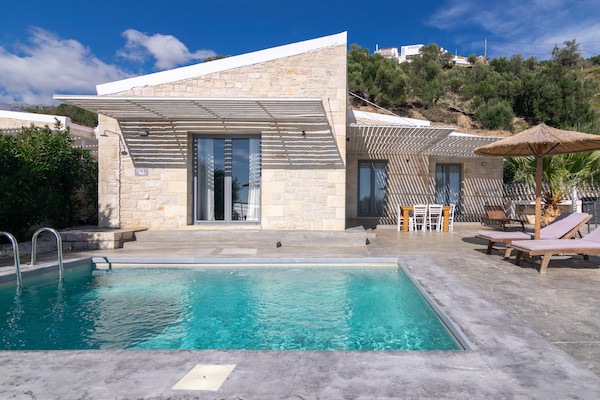 Foto van Villa in Plakias met privézwembad en zeezicht - Vakantiehuis in Plakias - PoolOfHouse