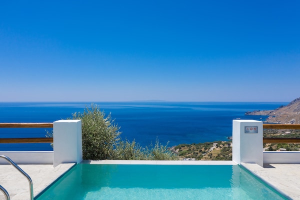 Foto van Villa in Plakias met privézwembad en zeezicht - Vakantiehuis in Plakias - PoolOfHouse