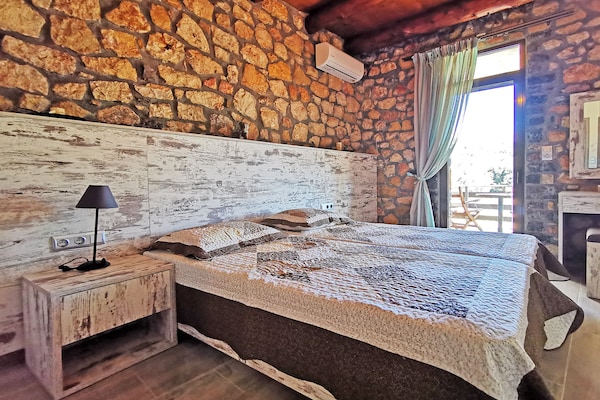 Foto van Cottage in Plakias met zwembad en uitzicht - Vakantiehuis in Plakias - BedRoom