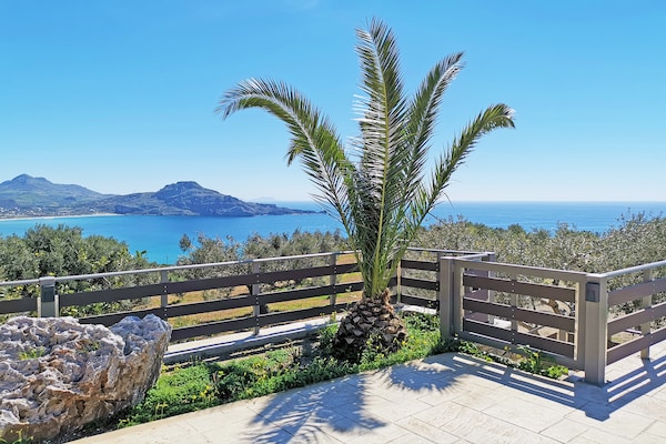Foto van Cottage in Plakias met zwembad en uitzicht - Vakantiehuis in Plakias - Outdoor