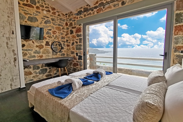 Foto van Villa in Plakias met Privézwembad en Uitzicht - Vakantiehuis in Plakias - BedRoom