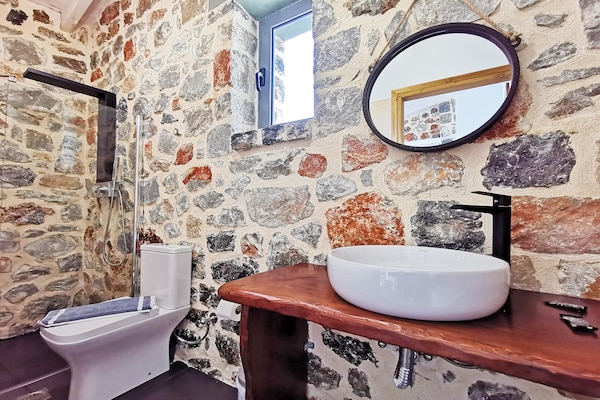 Foto van Villa in Plakias met Privézwembad en Uitzicht - Vakantiehuis in Plakias - BathRoom