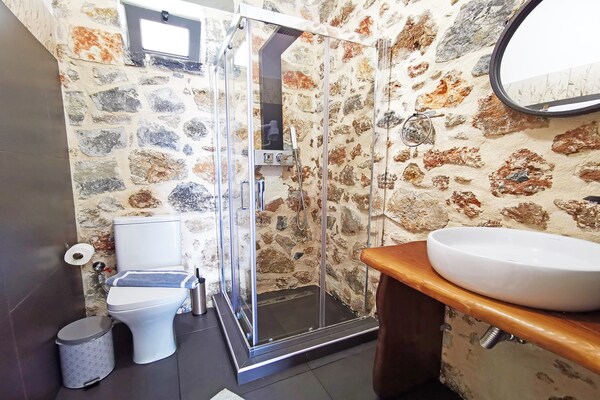 Foto van Villa in Plakias met Privézwembad en Uitzicht - Vakantiehuis in Plakias - BathRoom