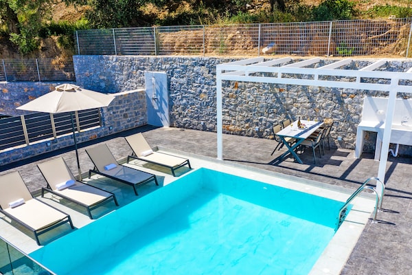 Foto van Villa in Sellia met Zwembad en Uitzicht - Vakantiehuis in Sellia - PoolOfHouse