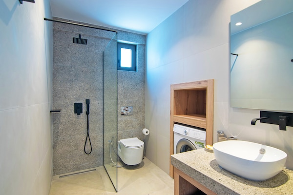 Foto van Villa in Sellia met Zwembad en Uitzicht - Vakantiehuis in Sellia - BathRoom