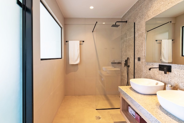 Foto van Villa in Sellia met privézwembad & zeezicht - Vakantiehuis in Sellia - BathRoom