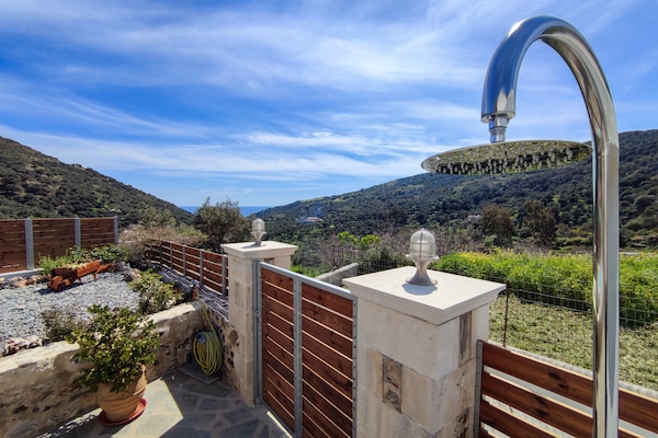Foto van Villa op Kreta met Zwembad & Strand dichtbij - Vakantiehuis in Rodakino - Outdoor