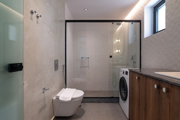 Foto van Vakantiehuis op Kreta met zwembad bij Souda - Vakantiehuis in Plakias - BathRoom