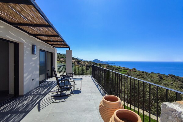 Foto van Vakantiehuis op Kreta met zwembad bij Souda - Vakantiehuis in Plakias - TerraceBalcony