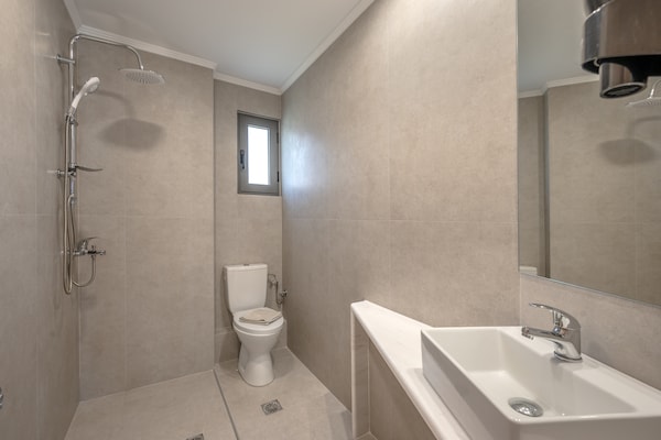 Foto van Villa in Plakias met Zwembad en Strand - Vakantiehuis in Plakias - BathRoom