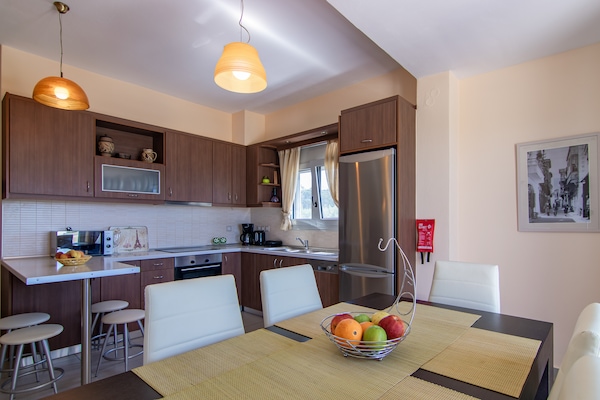 Foto van Villa in Adelianos Kampos met Privézwembad - Vakantiehuis in Adelianos Kampos - DiningRoom