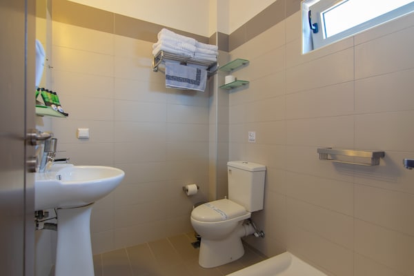 Foto van Villa in Adelianos Kampos met Privézwembad - Vakantiehuis in Adelianos Kampos - BathRoom
