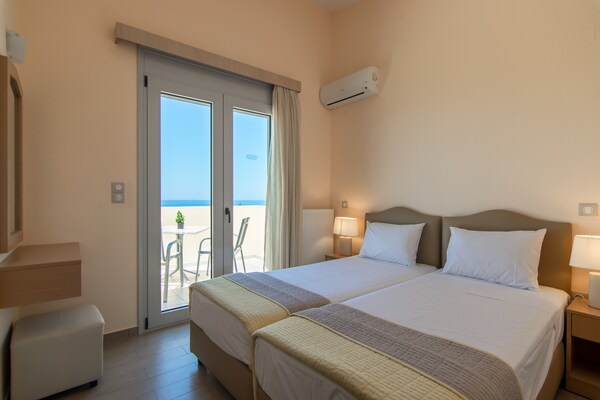 Foto van Villa in Adelianos Kampos met Privézwembad - Vakantiehuis in Adelianos Kampos - BedRoom