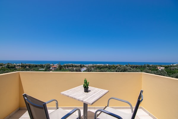 Foto van Villa in Adelianos Kampos met Privézwembad - Vakantiehuis in Adelianos Kampos - TerraceBalcony