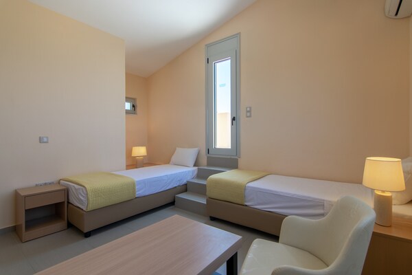 Foto van Villa in Adelianos Kampos bij zandstrand - Vakantiehuis in Adelianos Kampos - BedRoom
