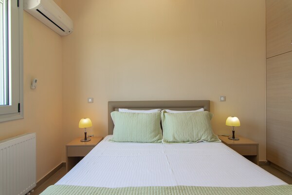 Foto van Villa in Adelianos Kampos bij zandstrand - Vakantiehuis in Adelianos Kampos - BedRoom