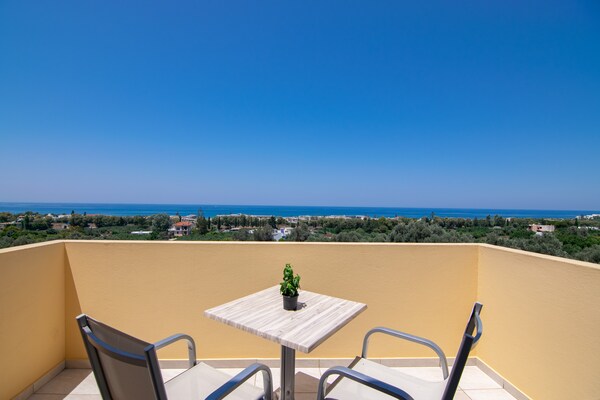 Foto van Villa in Adelianos Kampos bij zandstrand - Vakantiehuis in Adelianos Kampos - TerraceBalcony